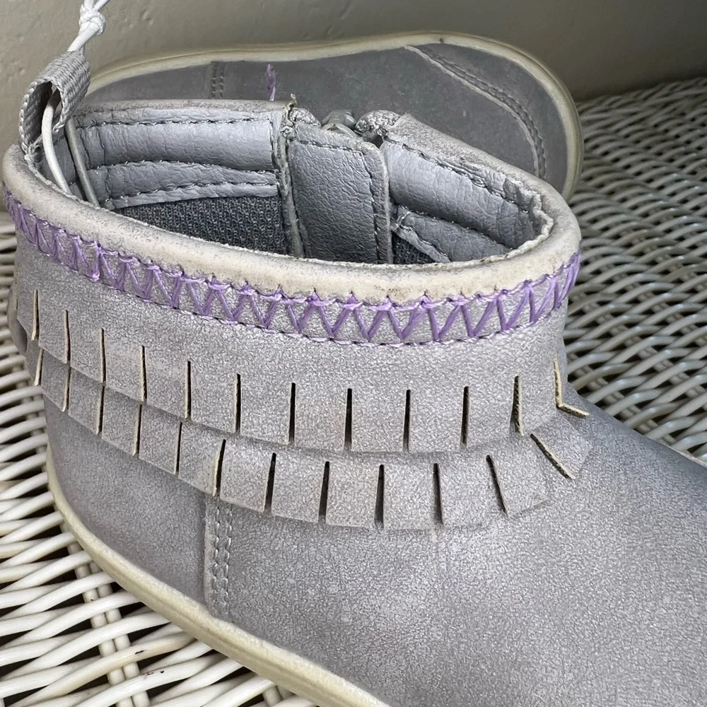 Stride Rite cute gray